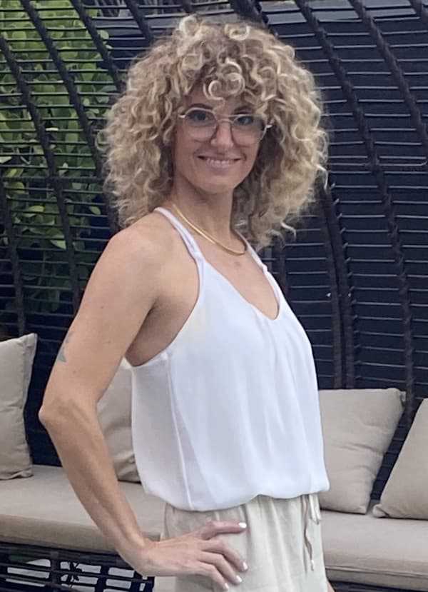 מטפל/ת בכוסות רוח - יפעת צוקר