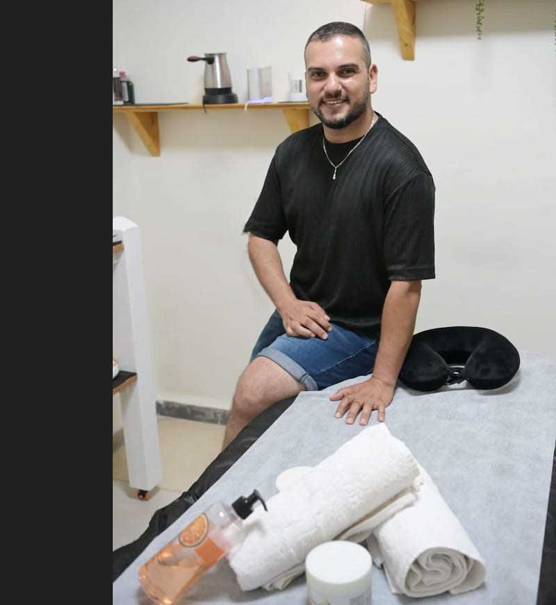 מטפל/ת בעיסוי בקריות -   פאדל